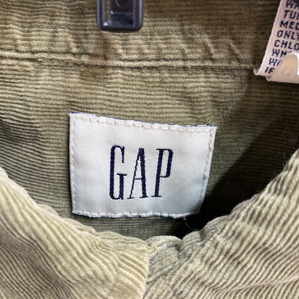 *CORDAROY BUTTON UP