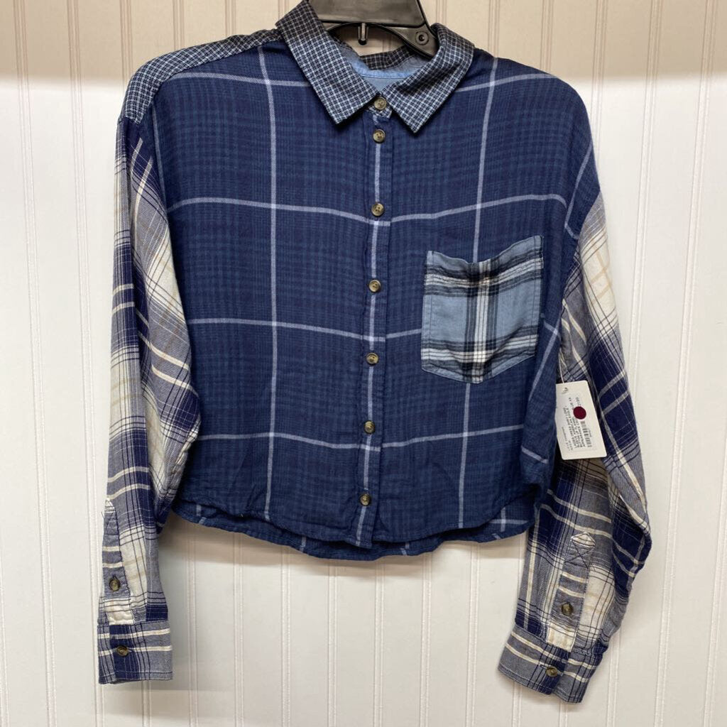 * BUTTON UP FLANNEL APPEARANCE CROPPED