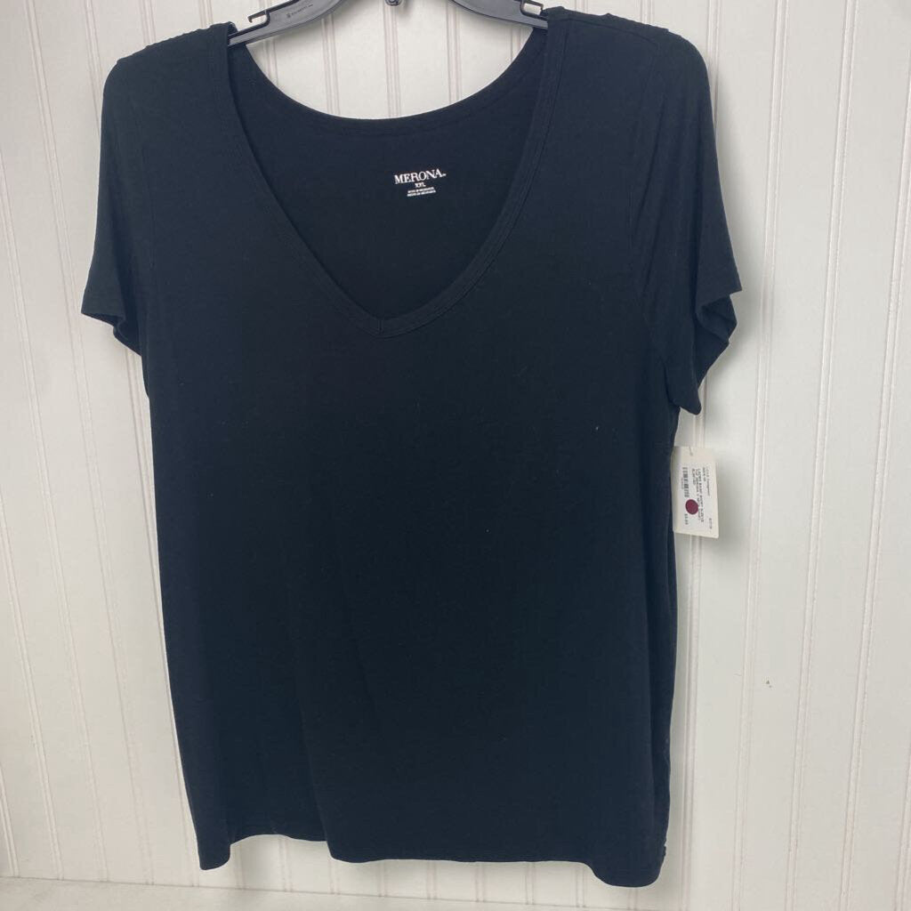 V NECK SHORT SLEEVED