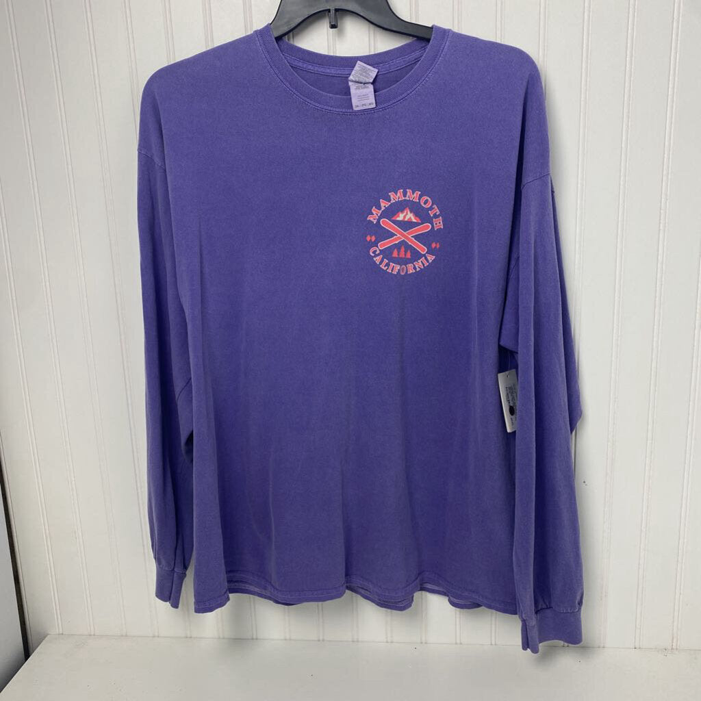 LONG SLEEVED GRAPHIC TEE