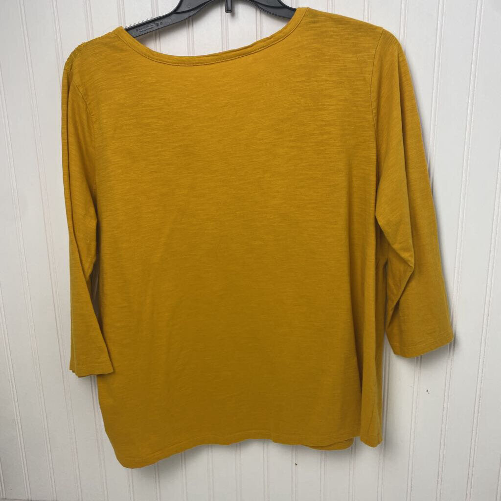 V NECCK LONG SLEEVED