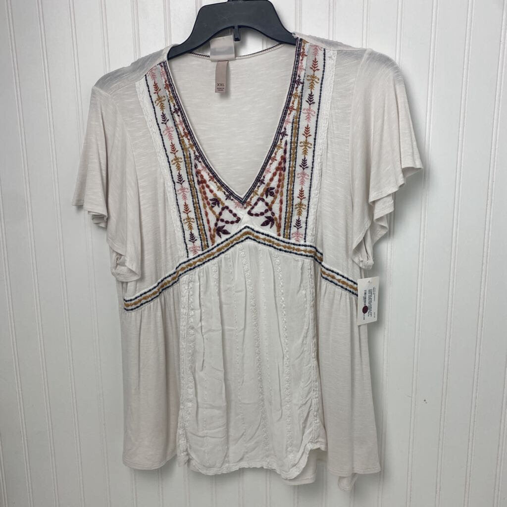 EMBROIDERED V NECK