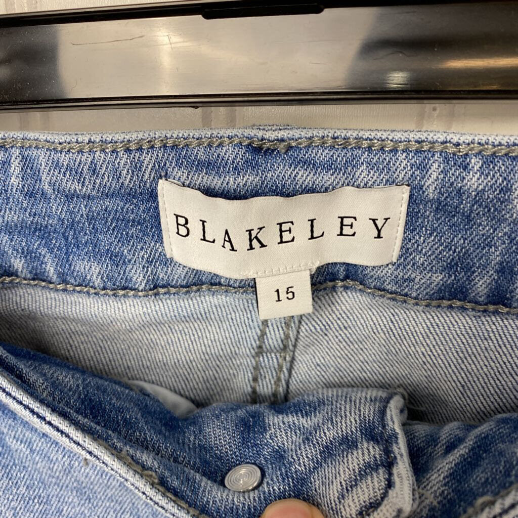 WIDE LEGGED JEANS