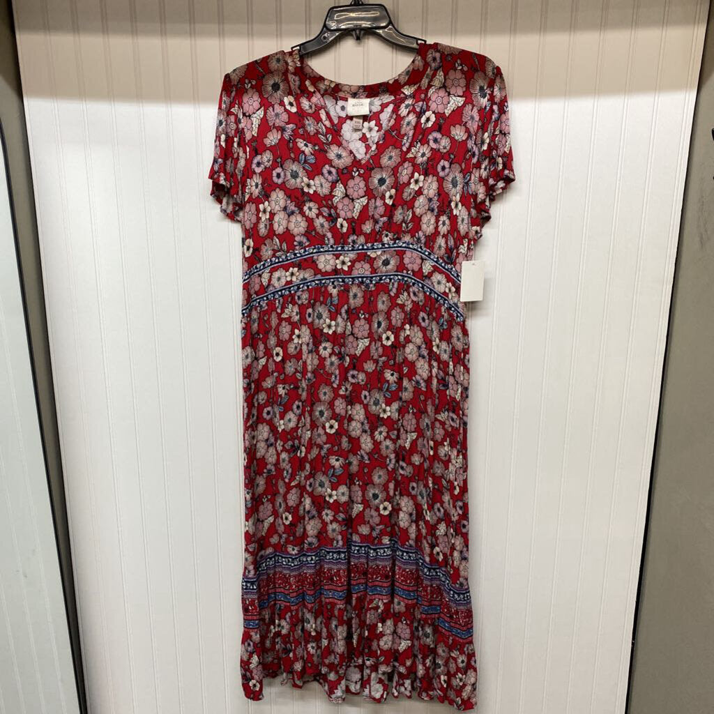 SHORT SLEEVED DRESS