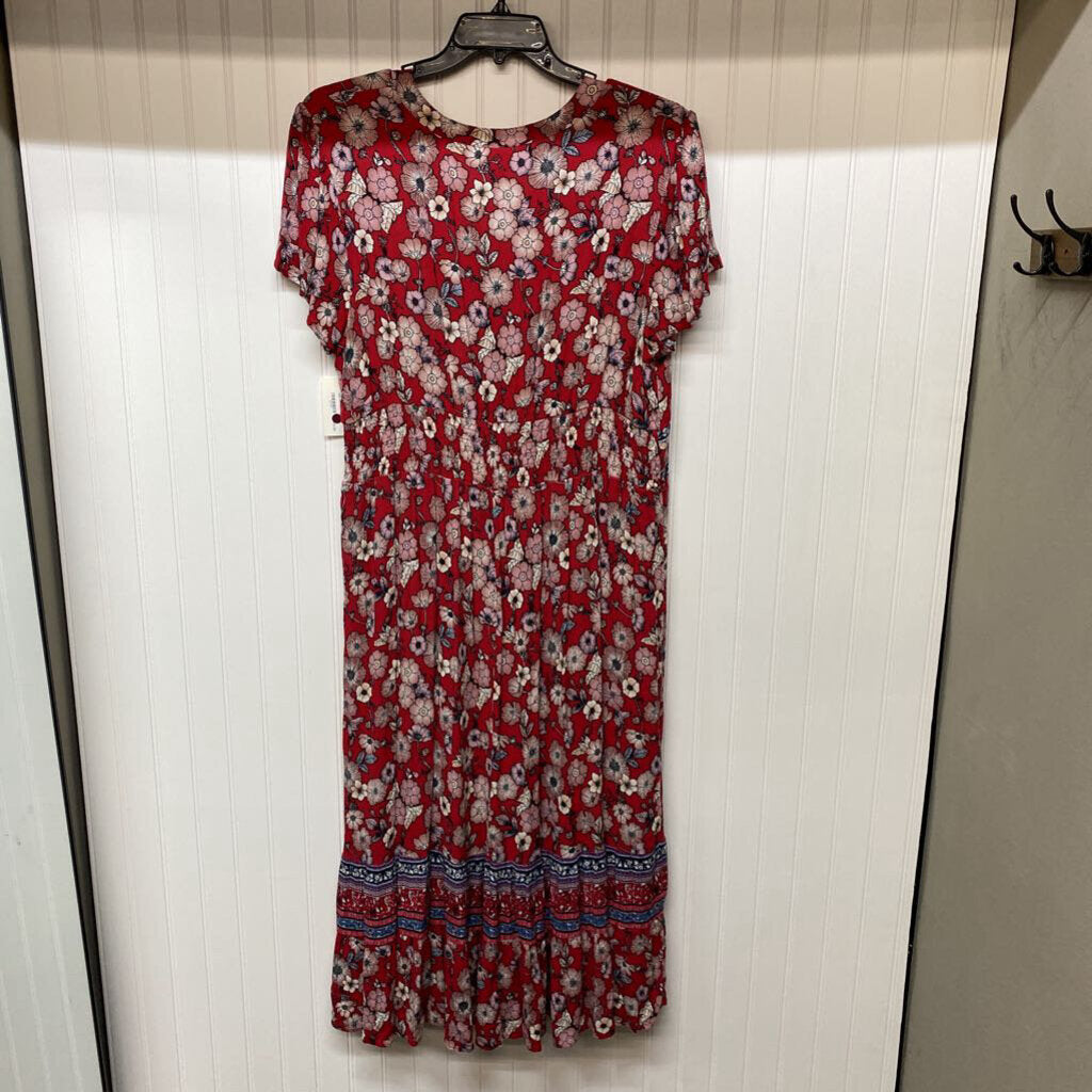 SHORT SLEEVED DRESS