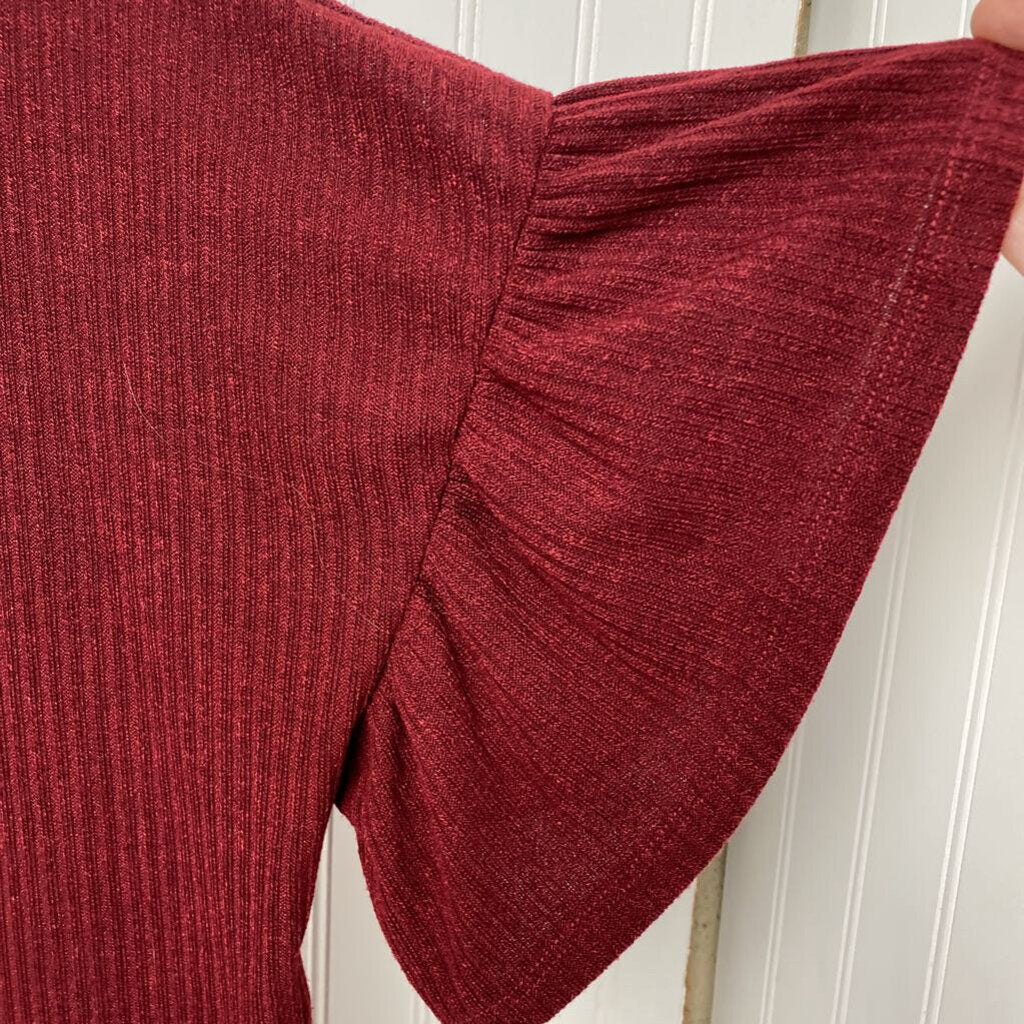 SHORT SLEEVE KNIT TOP