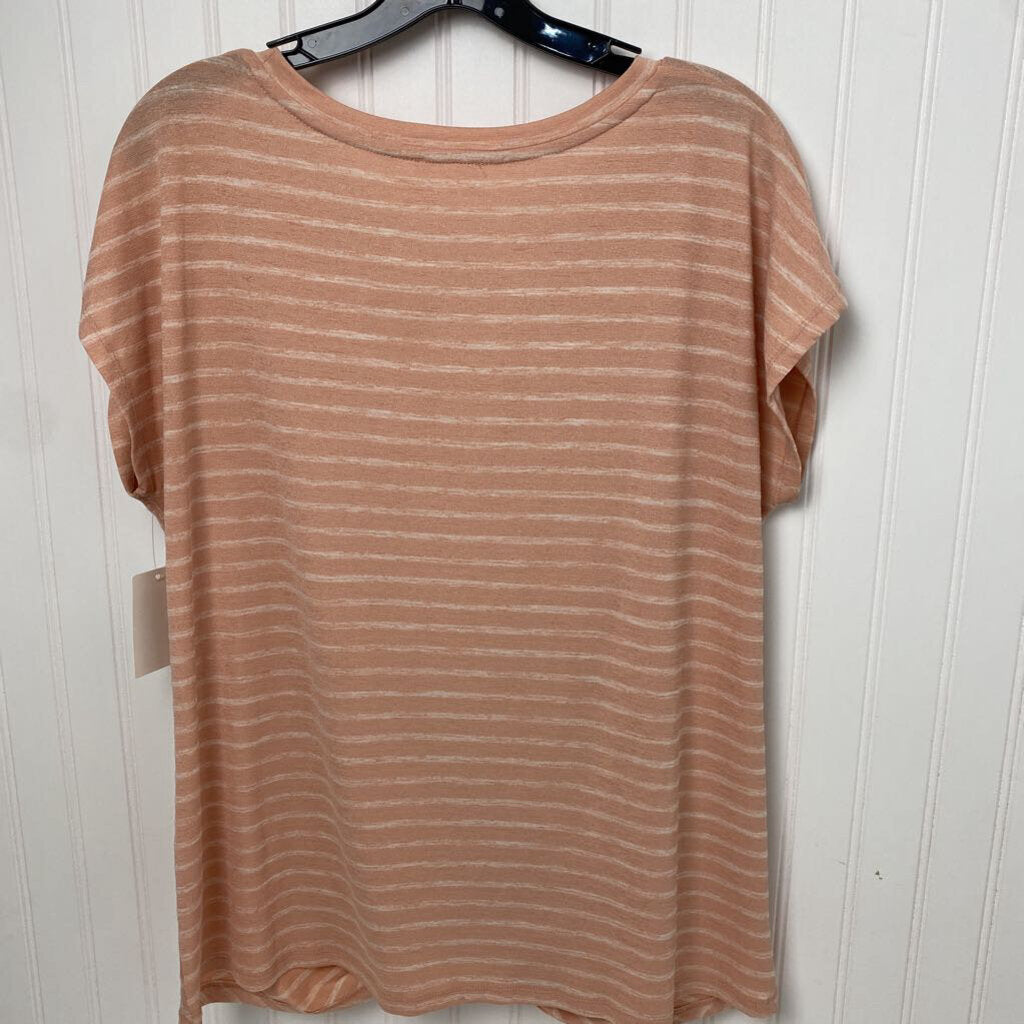 SHORT SLEEVE KNIT TOP