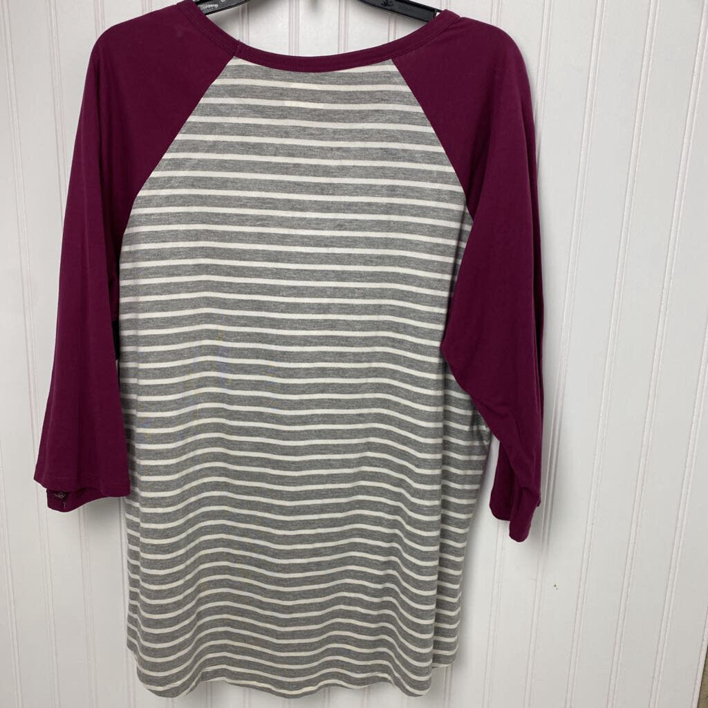 LONG SLEEVE GRAPHIC TEE