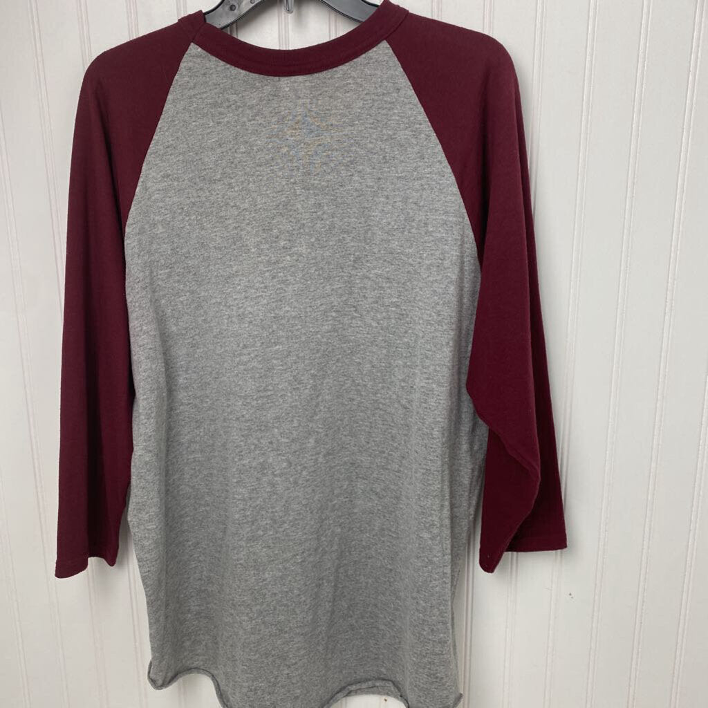 LONG SLEEVE GRAPHIC TEE