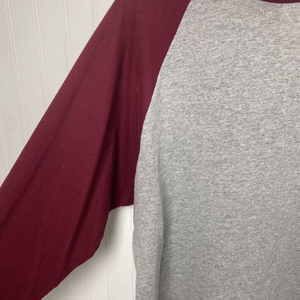 LONG SLEEVE GRAPHIC TEE