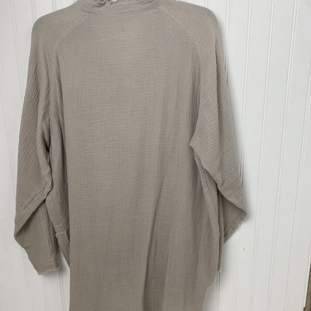 LONG SLEEVE BUTTON UP