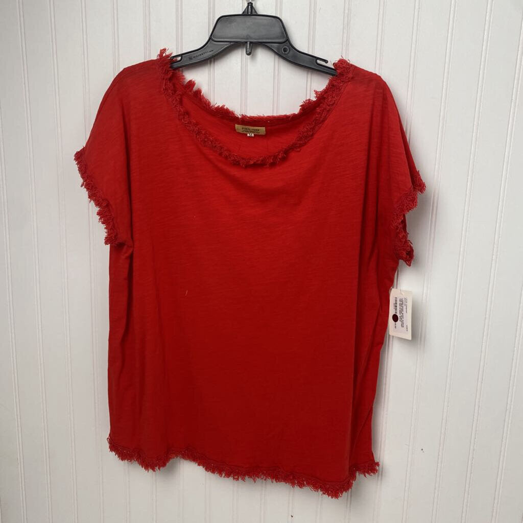 SHORT SLEEVE KNIT TOP