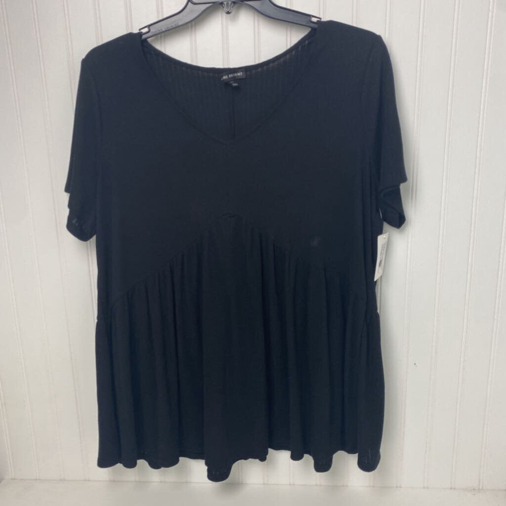 RIBBED SHORT SLEEVED