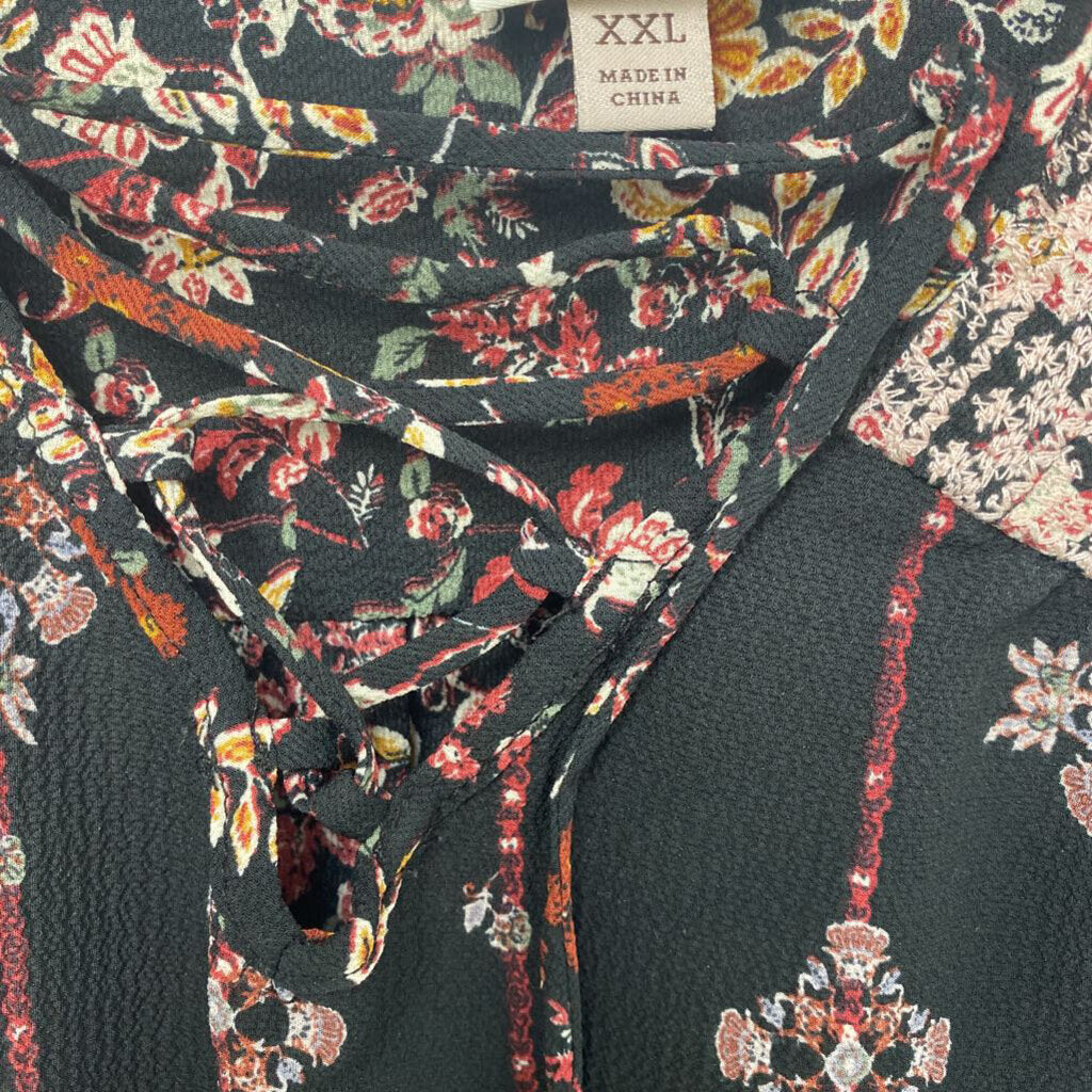 DARK FLORAL PRINT
