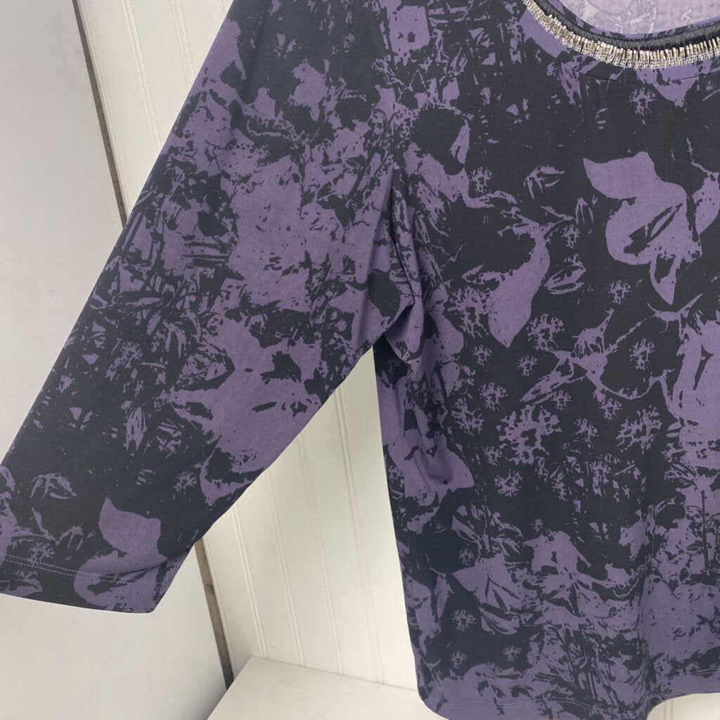 BEADED NECKLINE LONG SLEEVED
