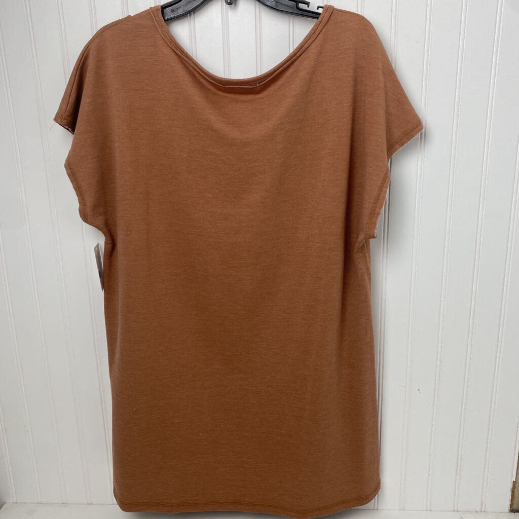 SHORT SLEEVE TOP