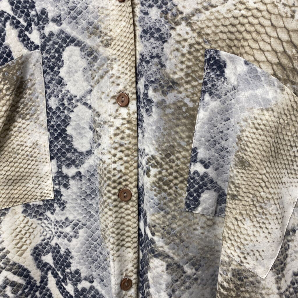SHORT SLEEVE SNAKESKIN PRINT DRESS