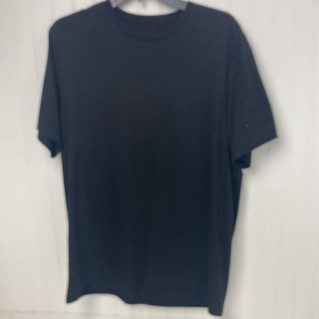 SHORT SLEEVED SHIRT