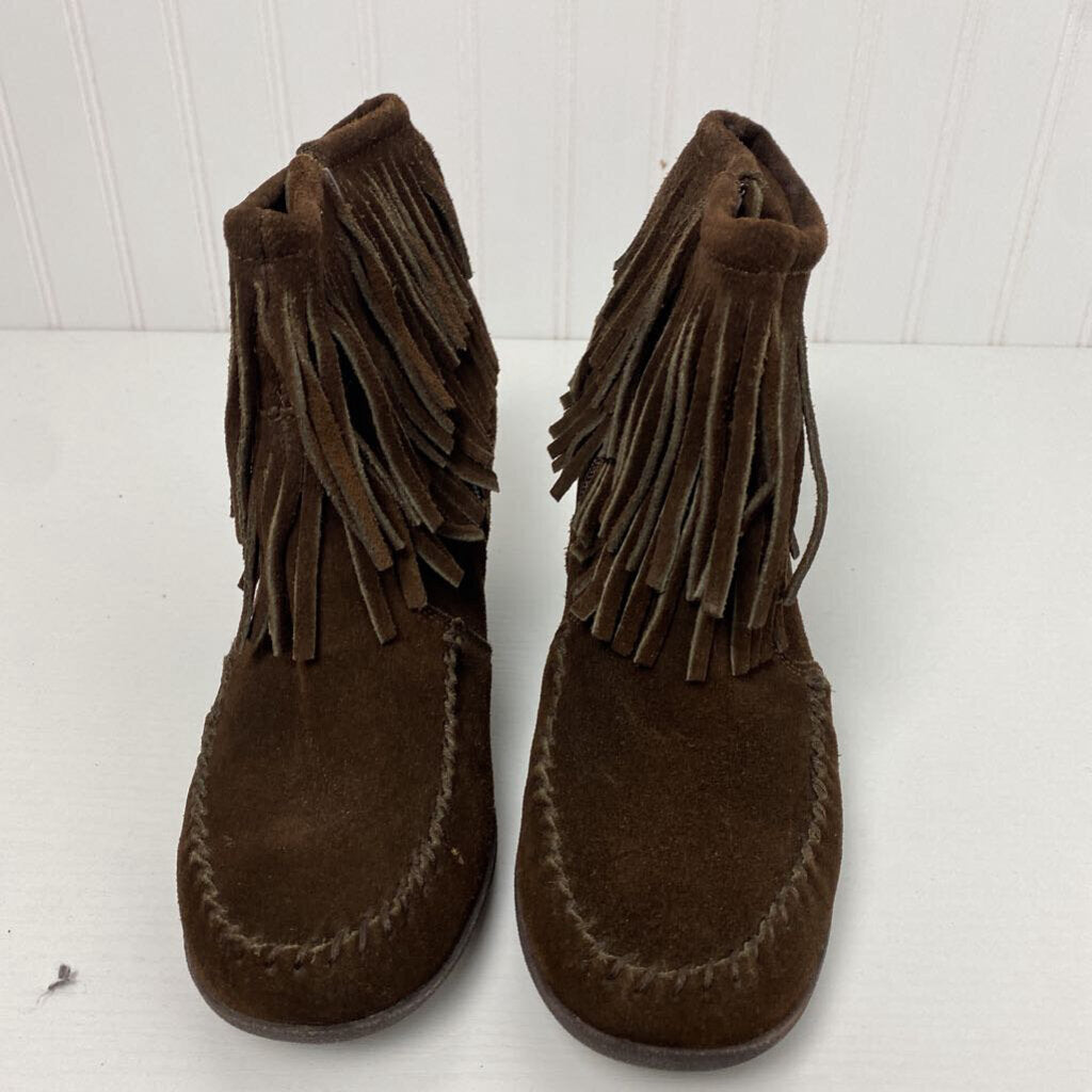 FRINGED ANKLE BOOTS