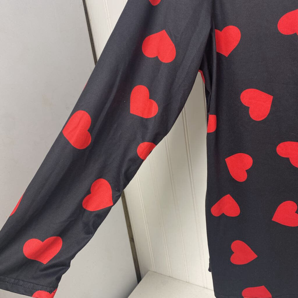 HEART PRINT LONG SLEEVED