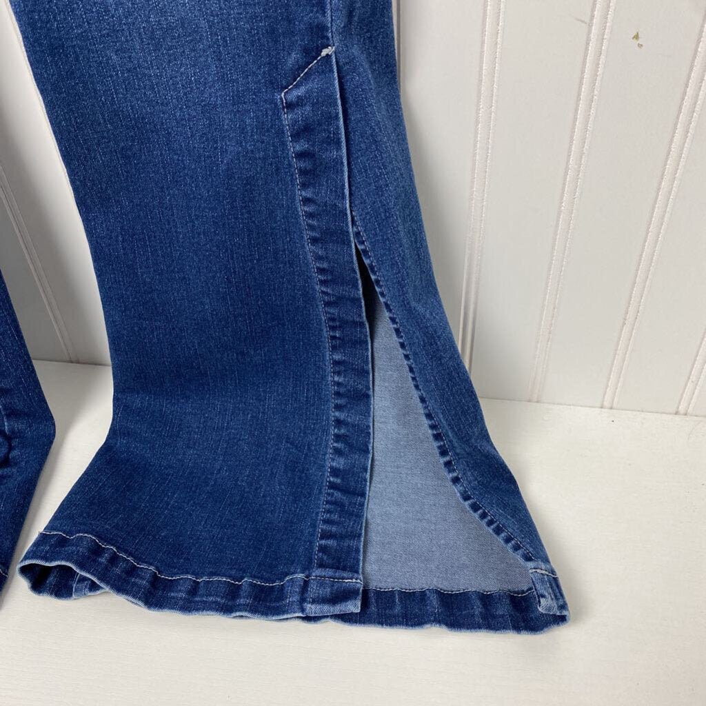 FLARED LEG JEANS