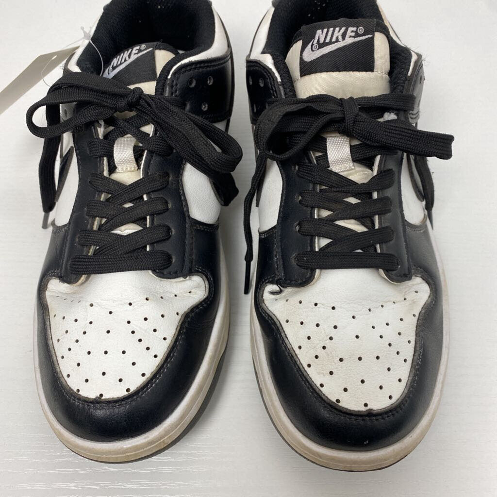 TENNIS SHOE