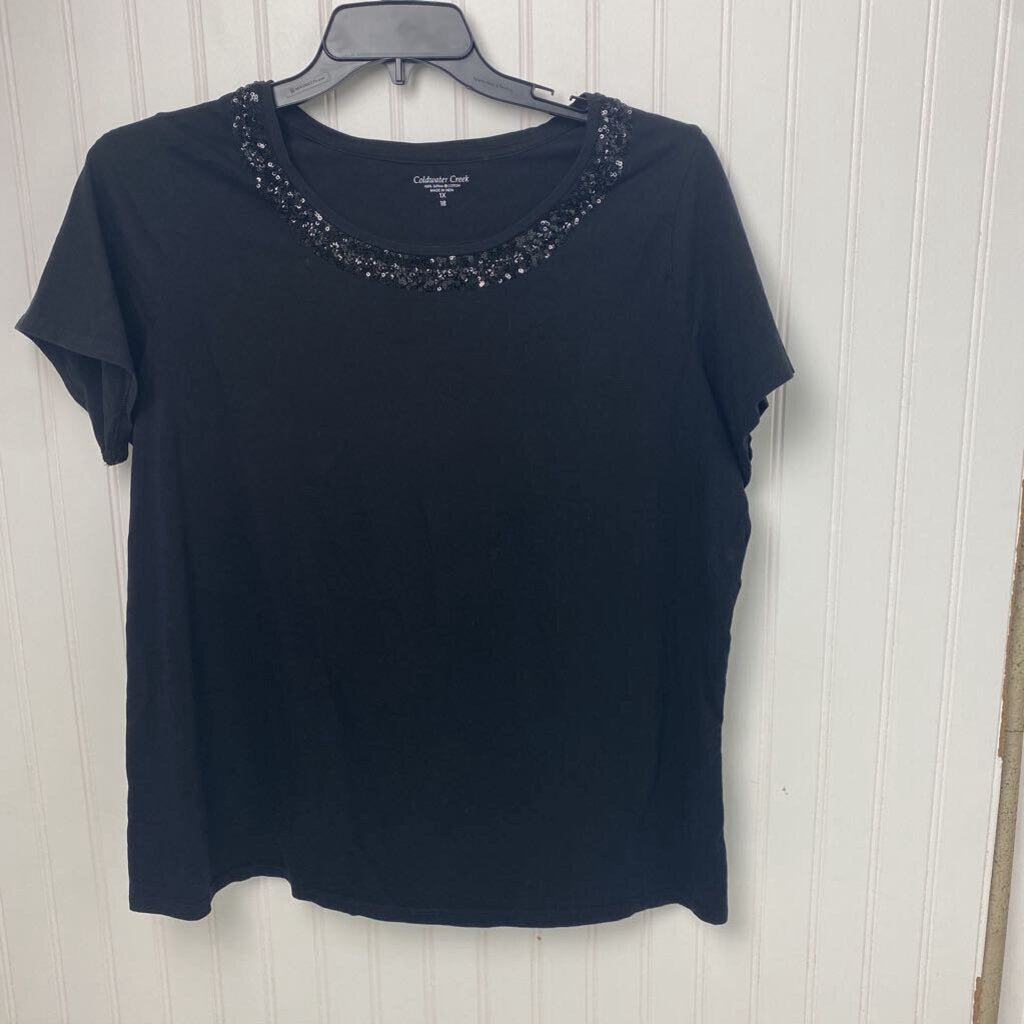SEQUINED NECK SHORT SLEEVED