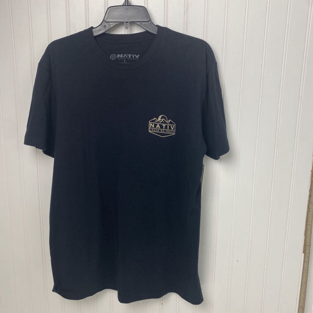 GRAPHIC TEE