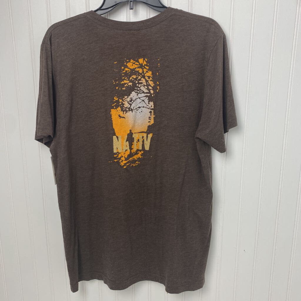 GRAPHIC TEE
