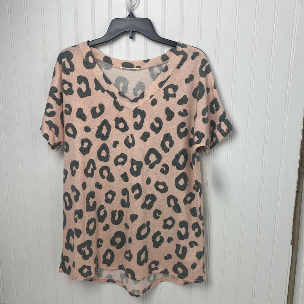 SHORT SLEEVE KNIT TOP