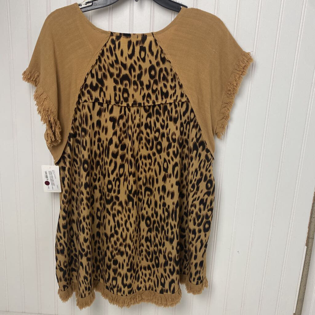 SHORT SLEEVE TOP