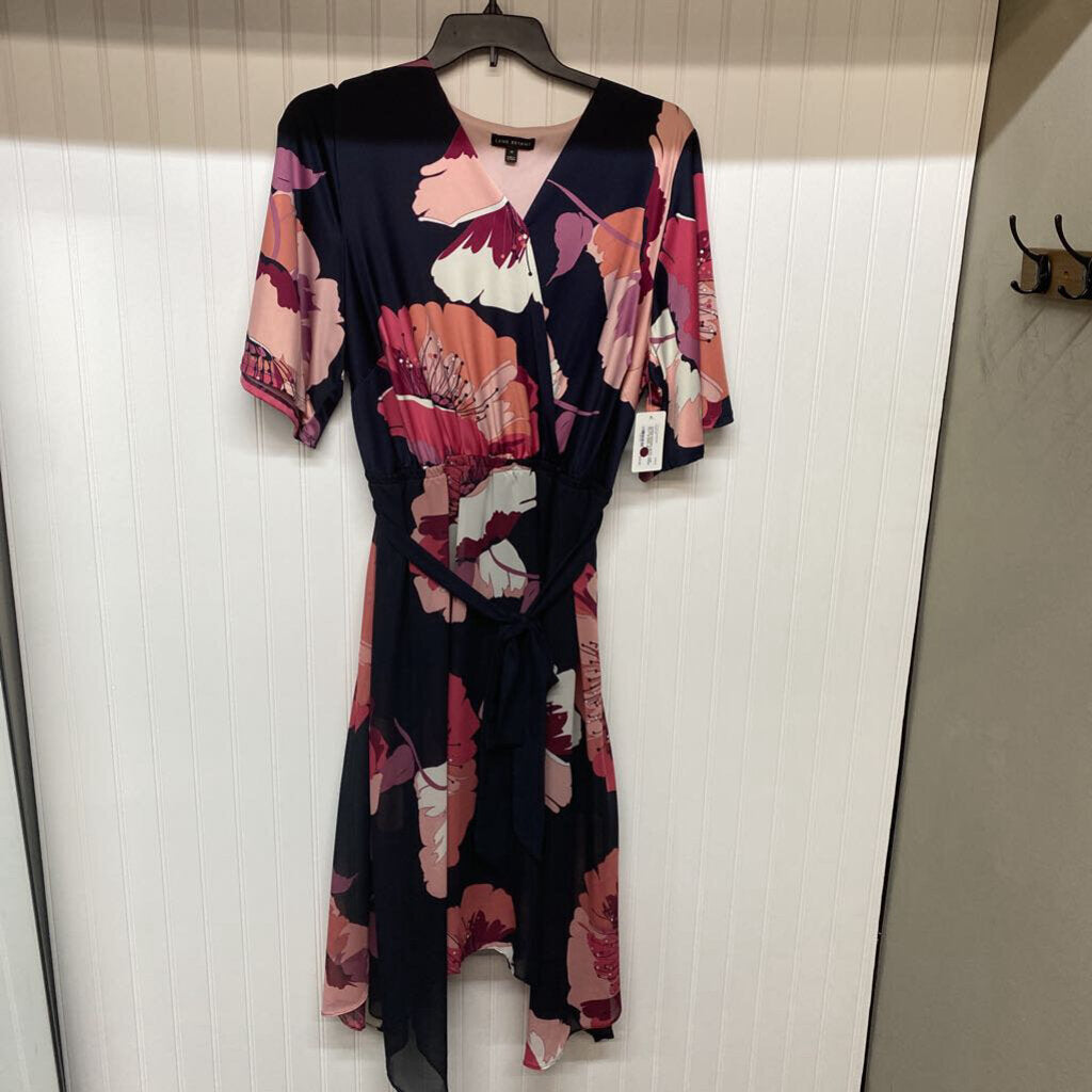SHORT SLEEVED DRESS