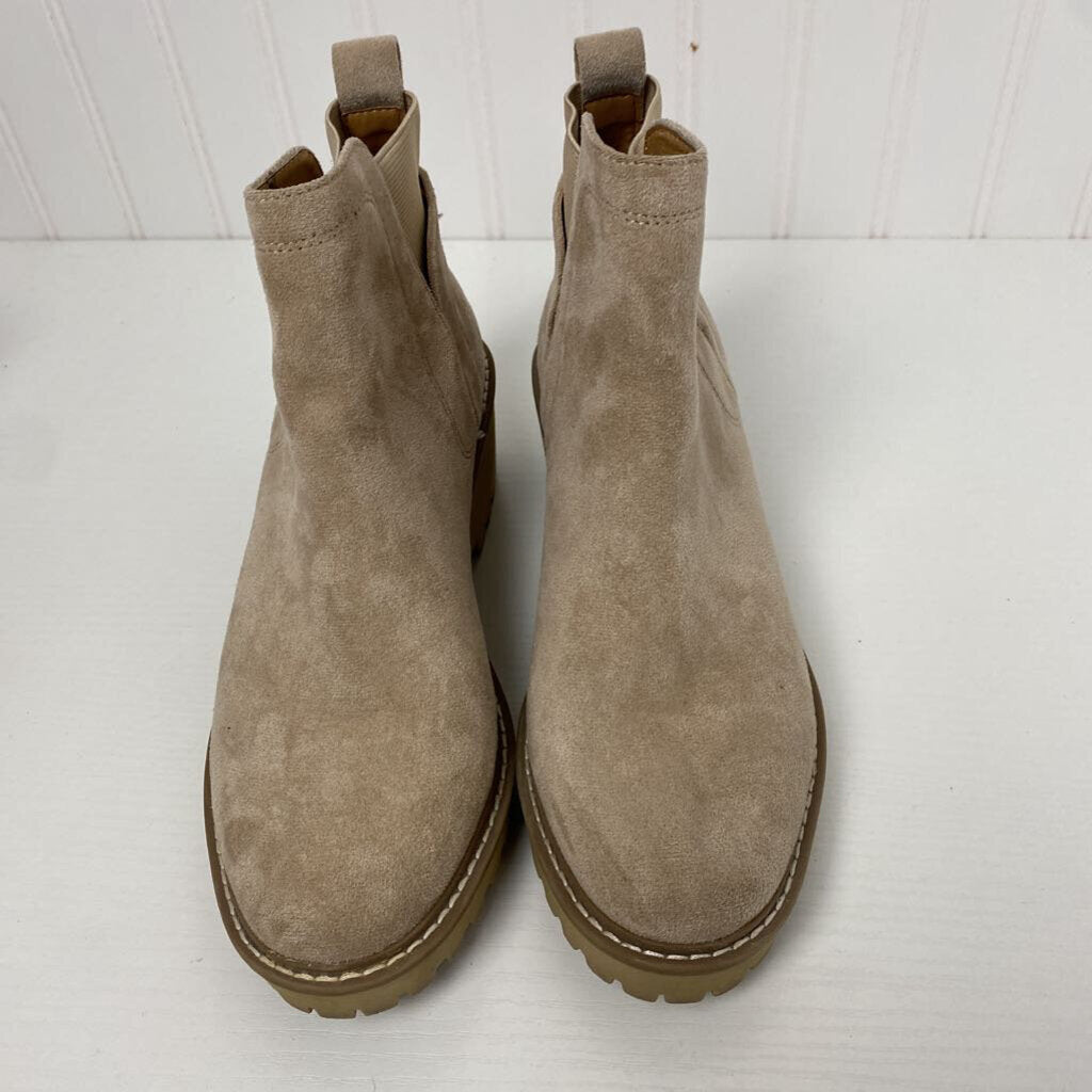 FAUX SUEDE ANKLE BOOTS