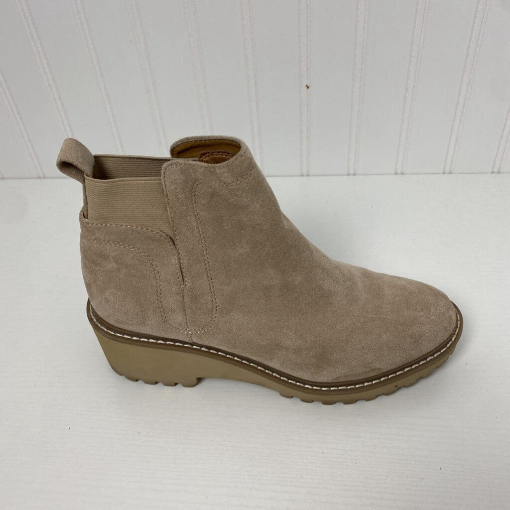 FAUX SUEDE ANKLE BOOTS
