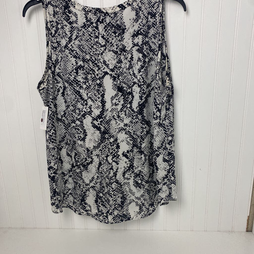 SLEEVELESS BLOUSE