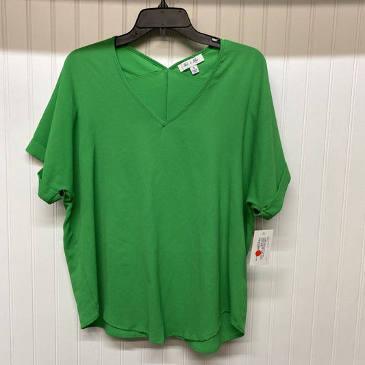 FLOWY SHORT SLEEVED