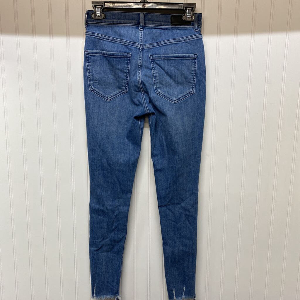 HIGH RISE SKINNY FIT