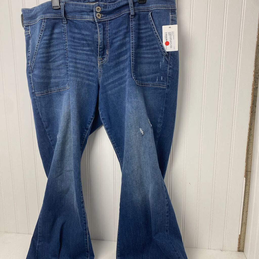 FLARE JEANS