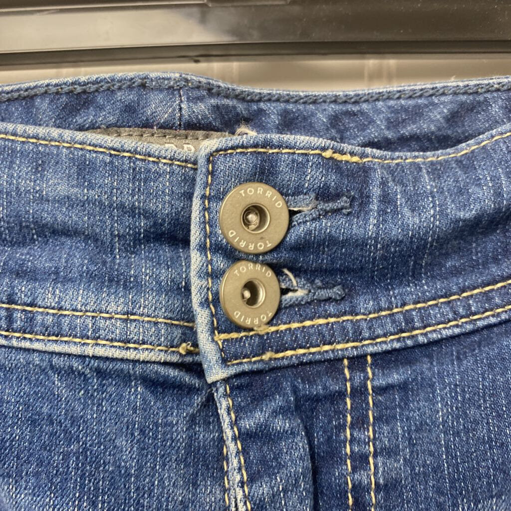 FLARE JEANS