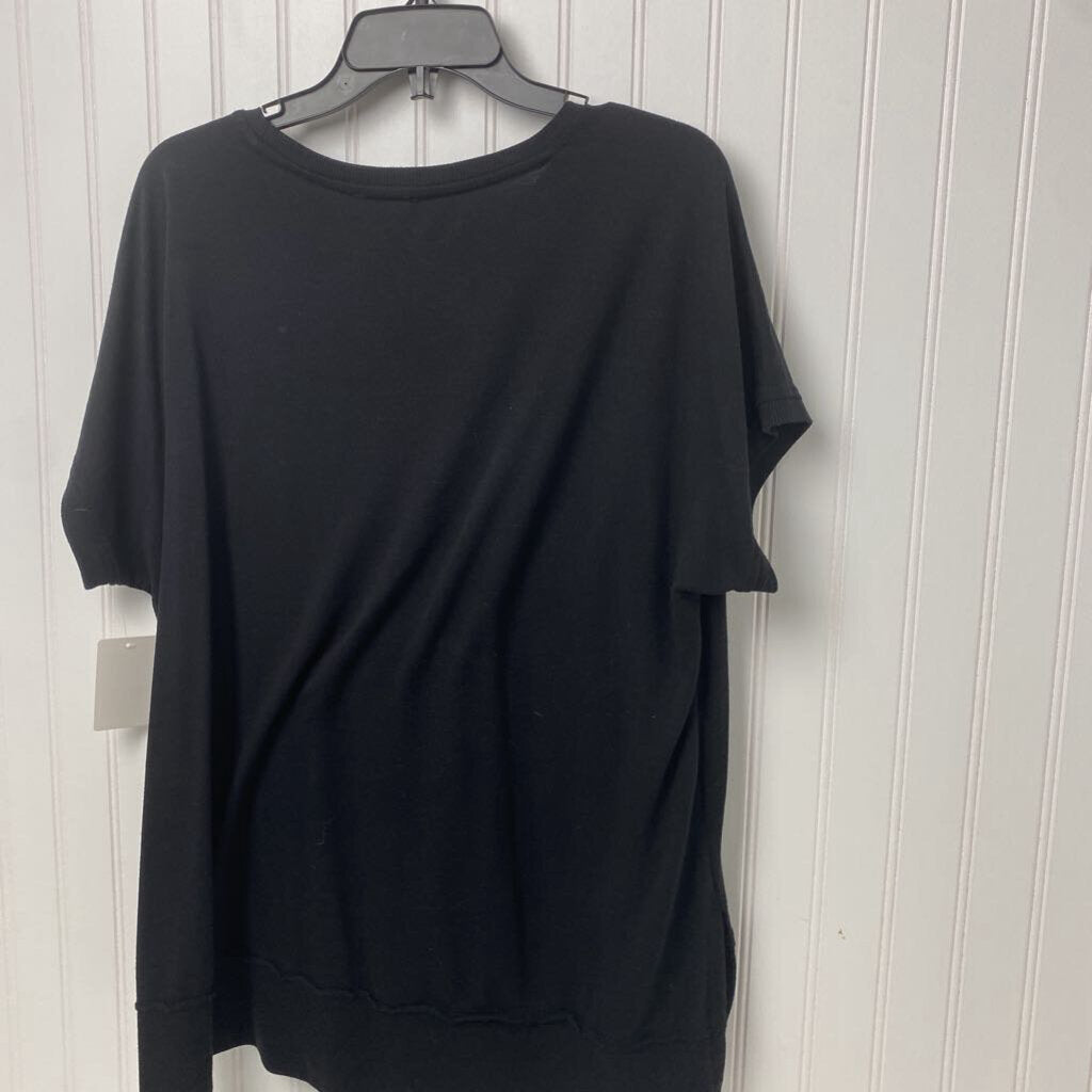 SLEEVELESS KNIT TOP