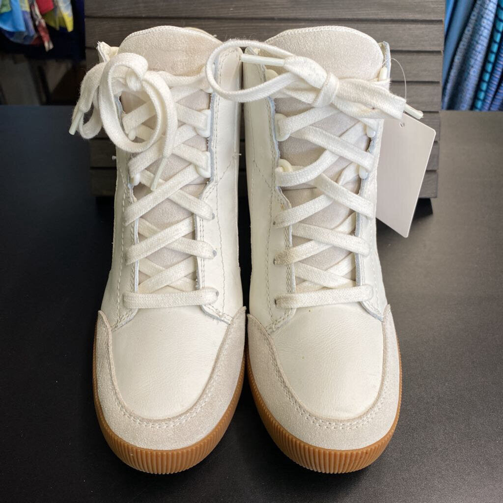 HIGH TOPS