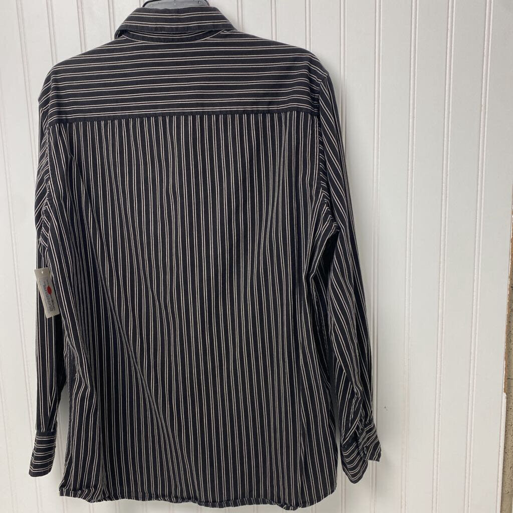 BLACK/WHITE STRIPE BUTTON UP
