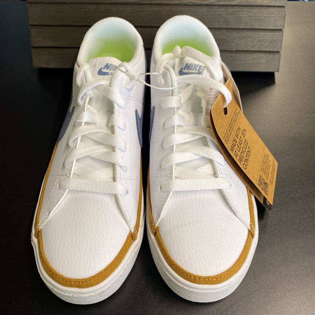 TENNIS SHOES