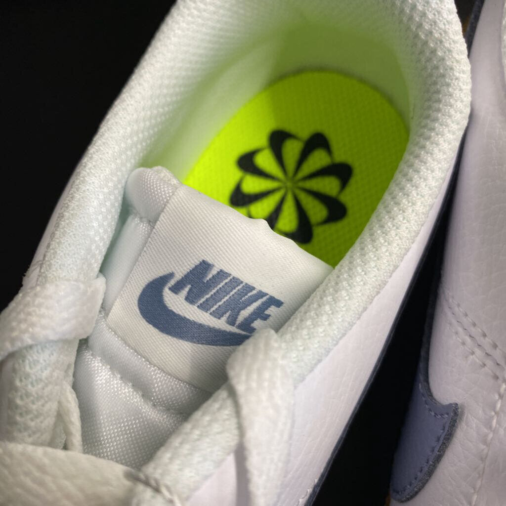 TENNIS SHOES