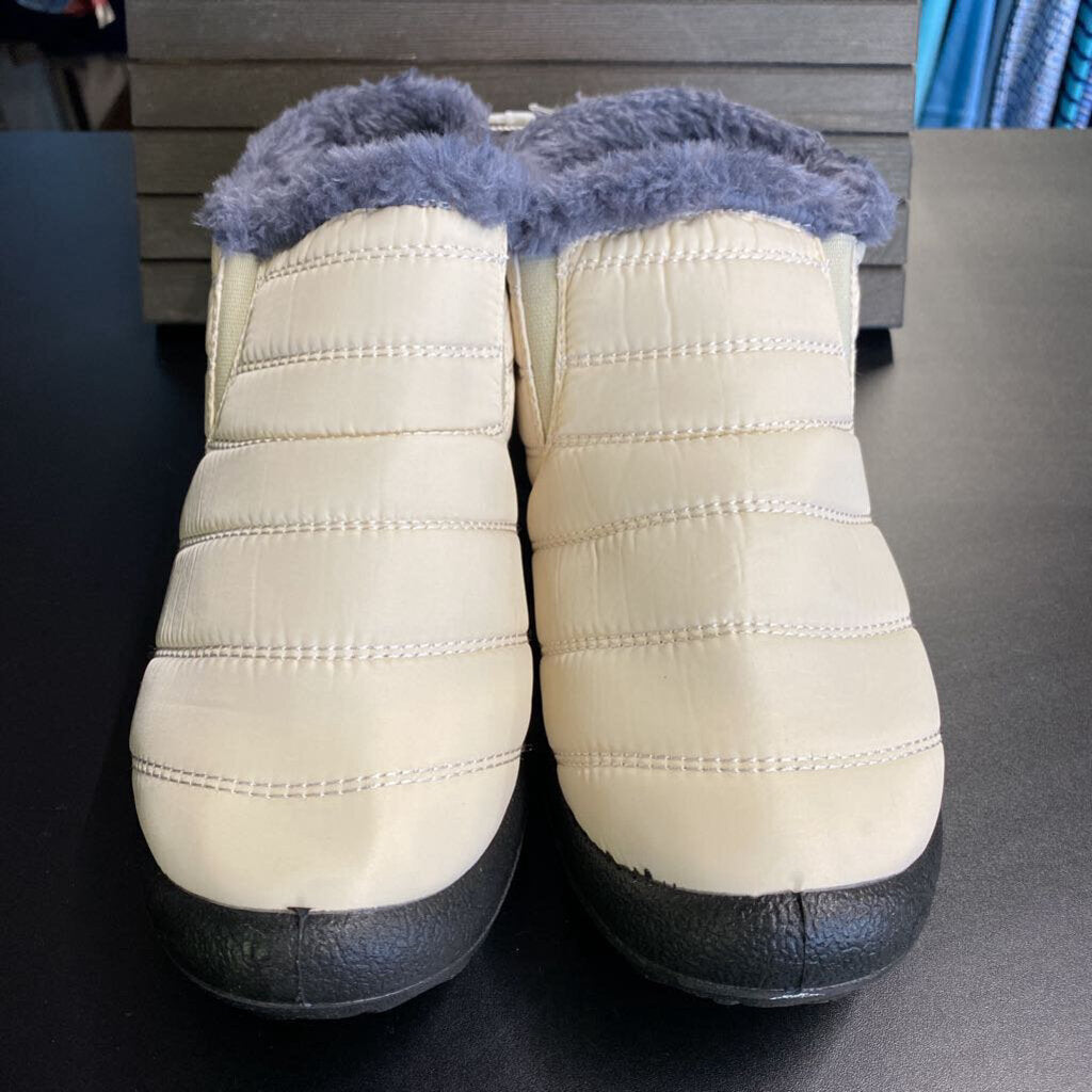 WATERPROOF ANKLE BOOTS