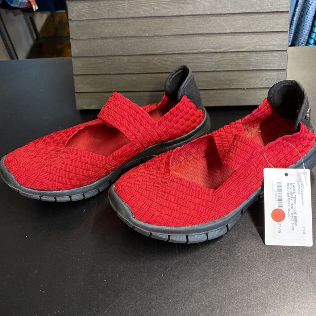 MARY JANE TENNIS SHOE