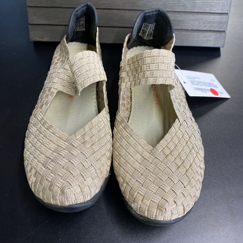 MARY JANE TENNIS SHOE