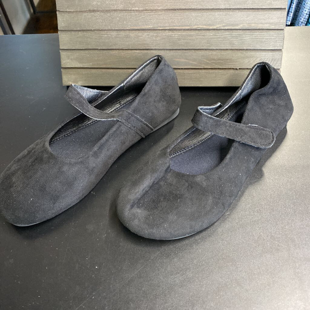 FAUX SUEDE FLATS