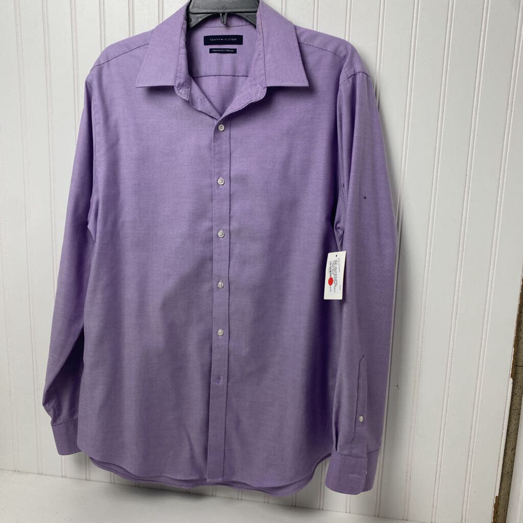 LONG SLEEVE BUTTON UP SHIRT
