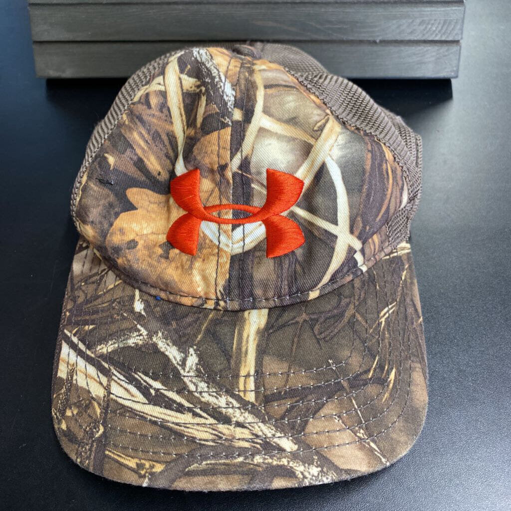 CAMOFLAGE BASEBALL CAP